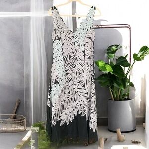 JS Collections Black, Lilac & Grey Leaf Embroidered V Neck Gown 6 Formal Wedding
